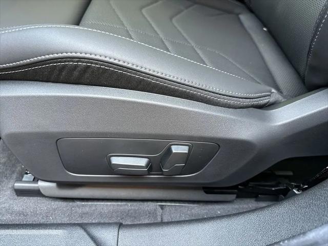 2026 BMW Coupe xDrive