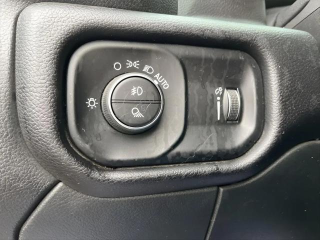 2022 Ram 3500 Big Horn Crew Cab 4x4 8' Box
