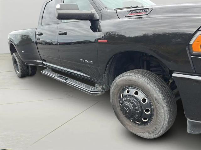 2022 Ram 3500 Big Horn Crew Cab 4x4 8' Box