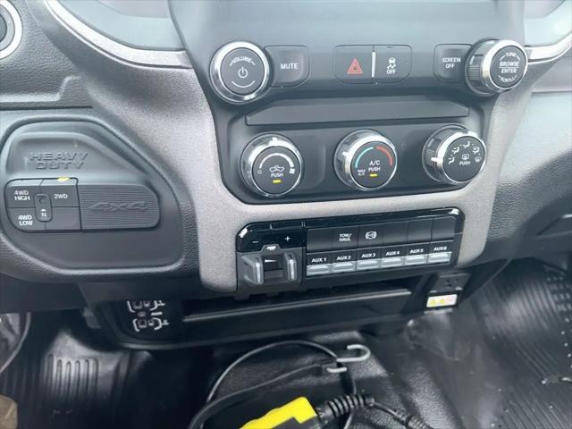 2024 Ram 3500 Tradesman/SLT/Laramie/Limited