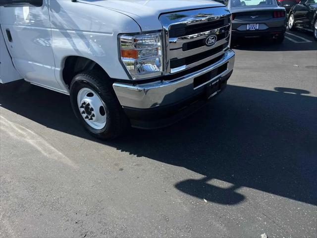 2026 Ford E-350 Cutaway E-Series Cutaway
