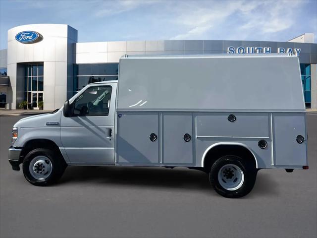 2026 Ford E-350 Cutaway E-Series Cutaway