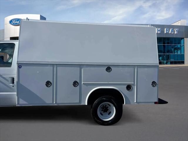 2026 Ford E-350 Cutaway E-Series Cutaway