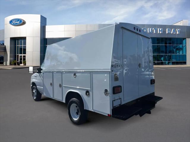 2026 Ford E-350 Cutaway E-Series Cutaway