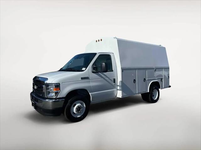 2026 Ford E-350 Cutaway E-Series Cutaway