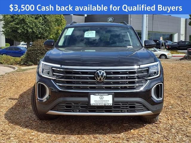 2026 Volkswagen Atlas SE with Technology