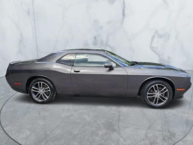 2019 Dodge Challenger SXT AWD