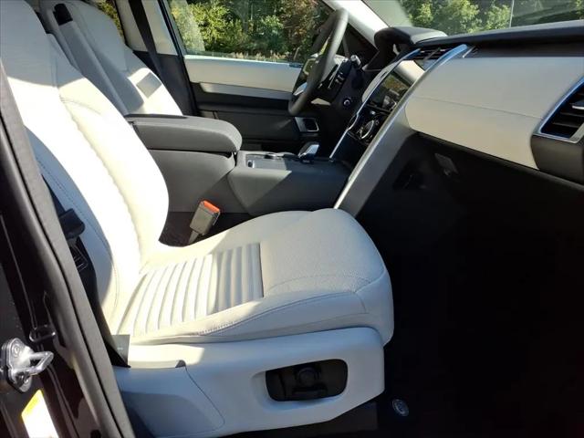 2026 Land Rover Discovery Gemini Edition