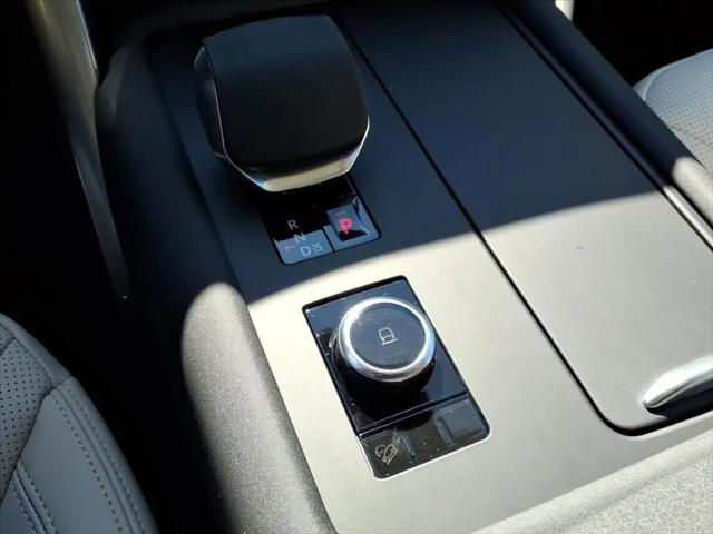 2026 Land Rover Discovery Gemini Edition