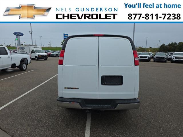 2025 Chevrolet Express Cargo Van RWD 2500 Regular Wheelbase WT