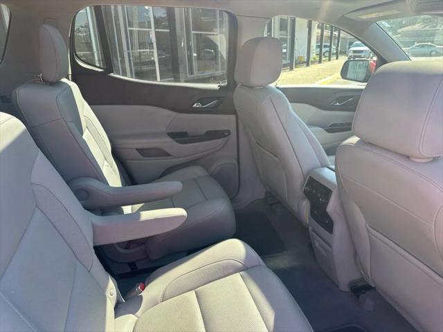 2017 GMC Acadia SLT-1