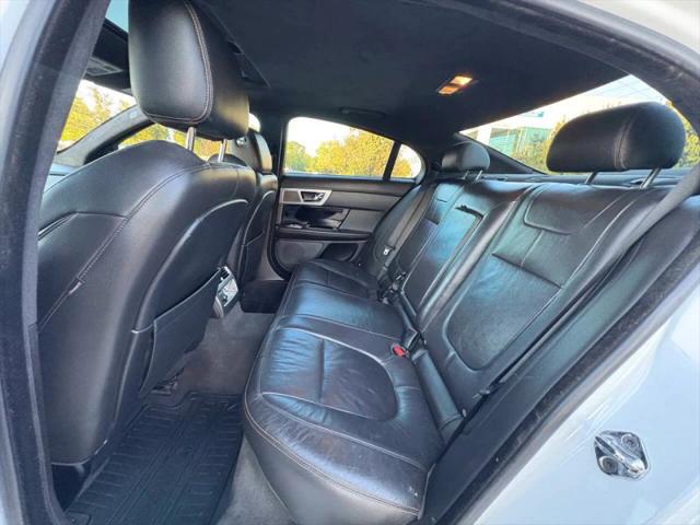 2015 Jaguar XF 3.0 Sport