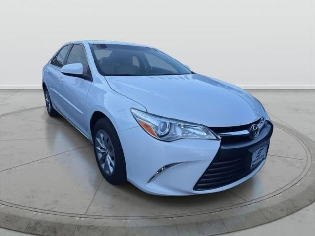 2017 Toyota Camry LE for sale in Amityville, NY
