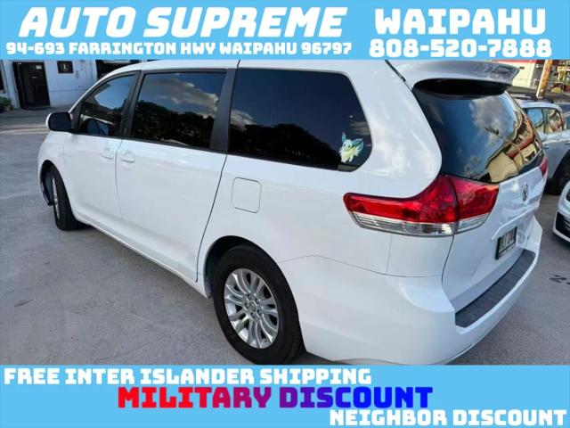 2012 Toyota Sienna XLE V6 8 Passenger