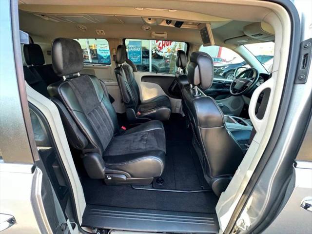 2015 Chrysler Town & Country Limited