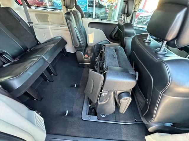 2015 Chrysler Town & Country Limited
