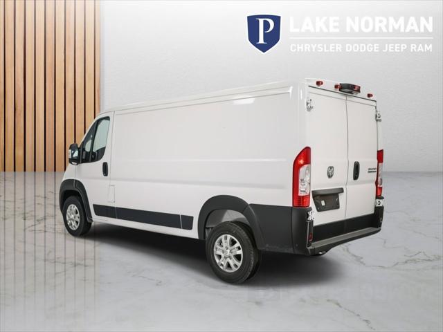 2024 Ram ProMaster Cargo Van SLT Low Roof 136" WB