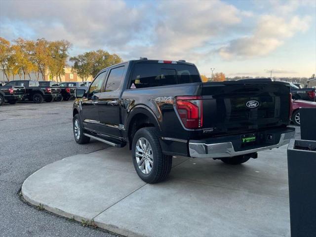 2025 Ford F-150 Lariat Pickup 4D 5 1/2 ft