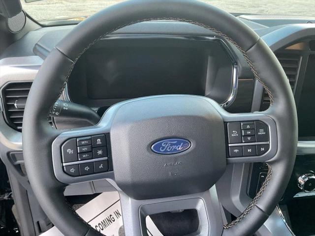 2025 Ford F-150 Lariat Pickup 4D 5 1/2 ft