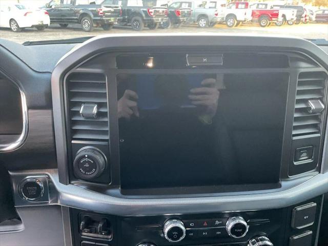 2025 Ford F-150 Lariat Pickup 4D 5 1/2 ft