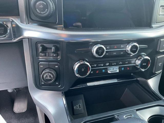 2025 Ford F-150 Lariat Pickup 4D 5 1/2 ft
