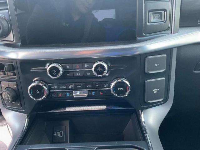 2025 Ford F-150 Lariat Pickup 4D 5 1/2 ft