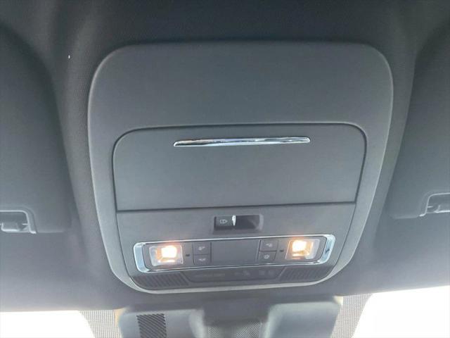 2025 Ford F-150 Lariat Pickup 4D 5 1/2 ft