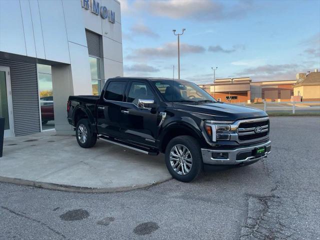 2025 Ford F-150 Lariat Pickup 4D 5 1/2 ft