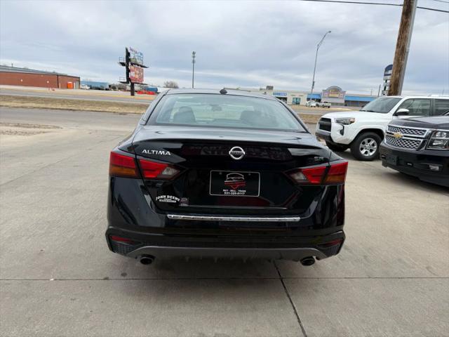 2021 Nissan Altima SR FWD