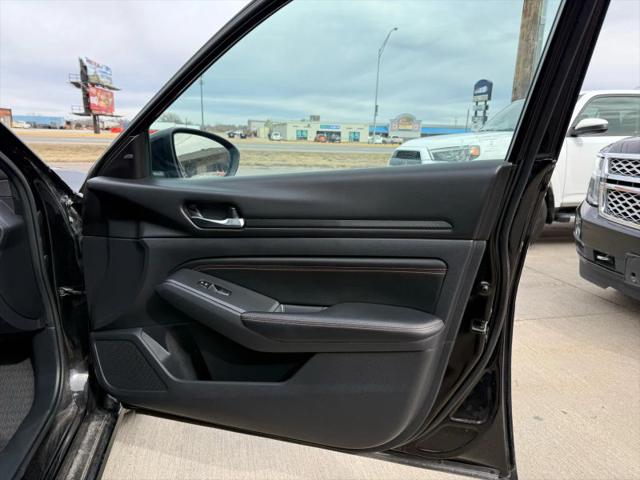 2021 Nissan Altima SR FWD