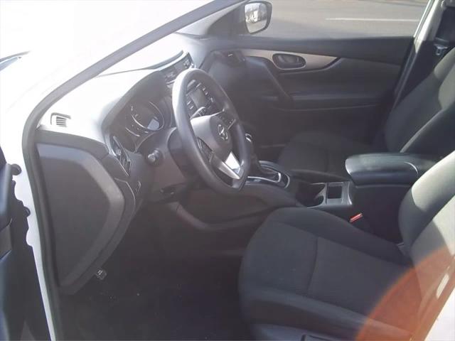 2017 Nissan Rogue Sport S