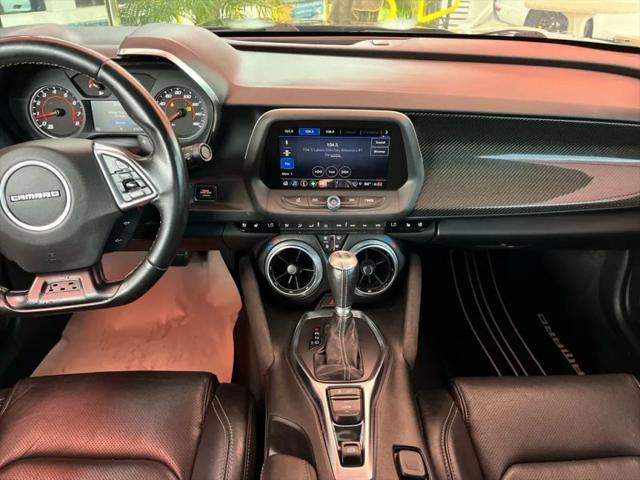 2021 Chevrolet Camaro RWD Coupe 2LT