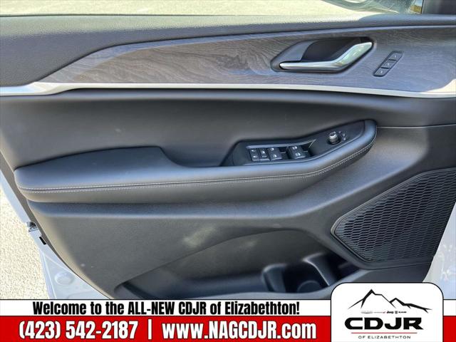 2025 Jeep Grand Cherokee L Limited 4x4