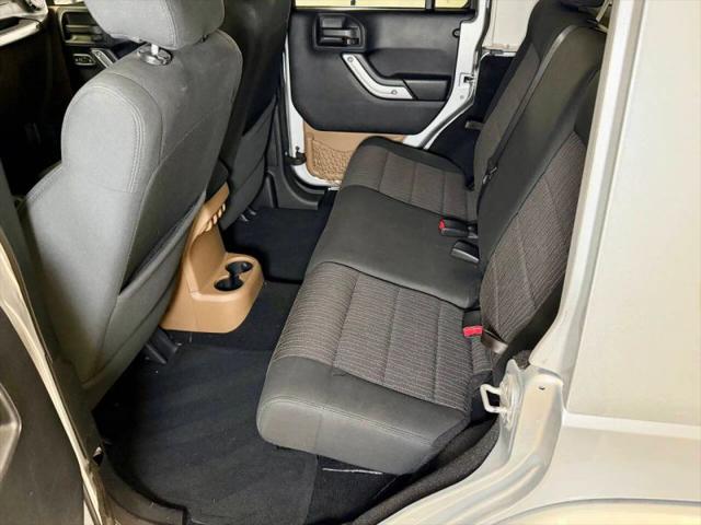 2012 Jeep Wrangler Unlimited Sahara