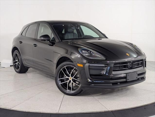 2025 Porsche Macan Unknown