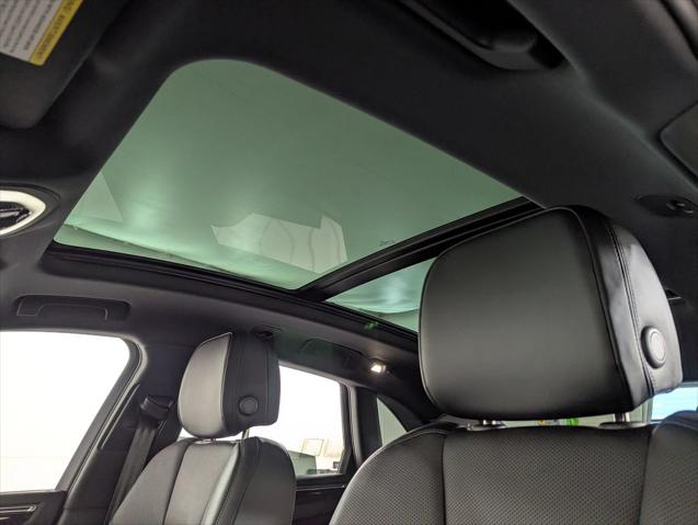 2025 Porsche Macan Unknown