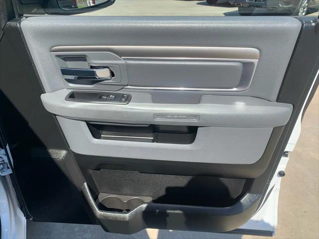 2019 Ram 1500 Classic SLT Crew Cab 4x4 5'7" Box