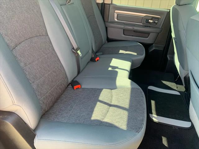 2019 Ram 1500 Classic SLT Crew Cab 4x4 5'7" Box