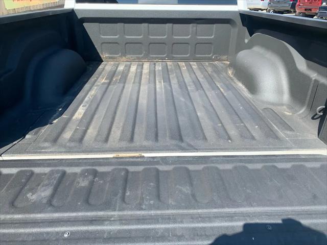 2019 Ram 1500 Classic SLT Crew Cab 4x4 5'7" Box