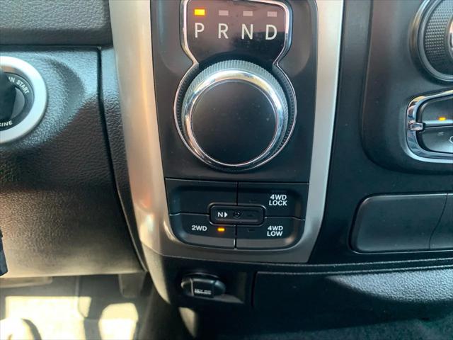 2019 Ram 1500 Classic SLT Crew Cab 4x4 5'7" Box