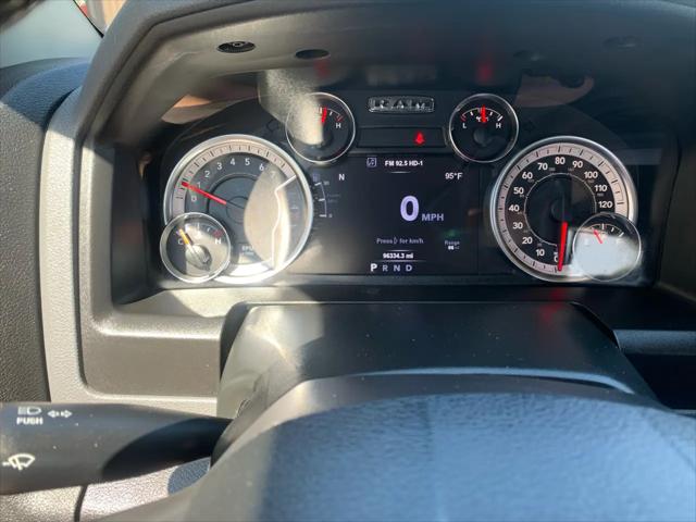 2019 Ram 1500 Classic SLT Crew Cab 4x4 5'7" Box