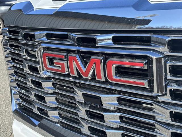 2026 GMC Sierra 2500HD Crew Cab, Standard Bed, Denali, 4WD
