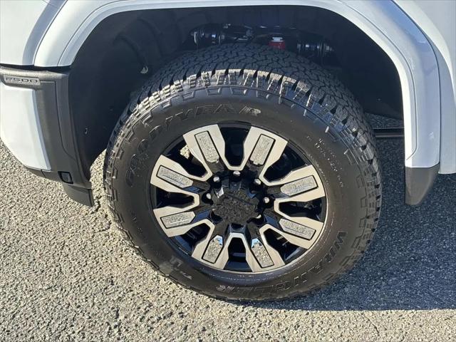 2026 GMC Sierra 2500HD Crew Cab, Standard Bed, Denali, 4WD