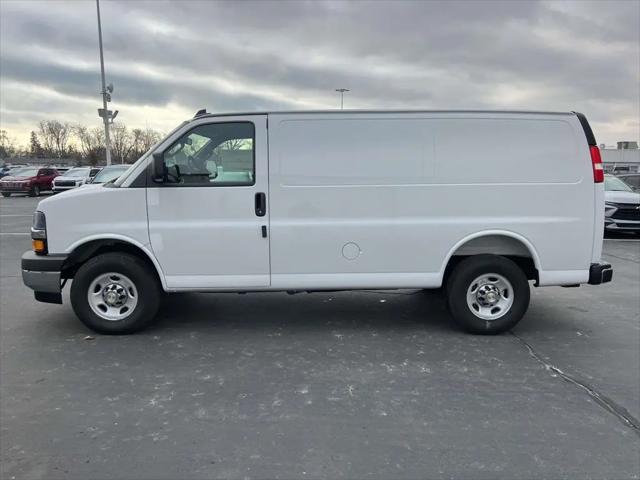 2025 Chevrolet Express Cargo Van RWD 2500 Regular Wheelbase WT
