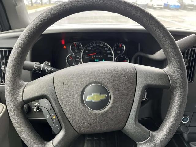 2025 Chevrolet Express Cargo Van RWD 2500 Regular Wheelbase WT