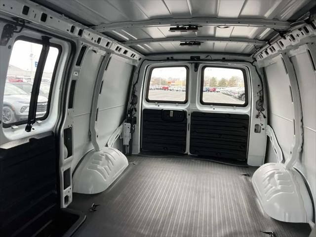 2025 Chevrolet Express Cargo Van RWD 2500 Regular Wheelbase WT