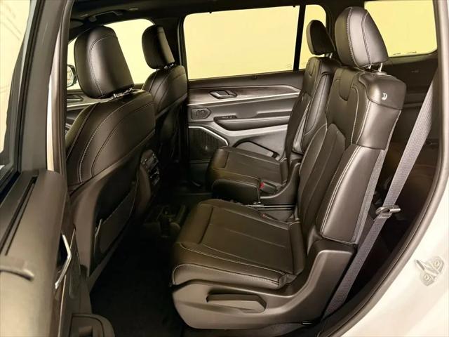 2025 Jeep Grand Cherokee L Limited 4x4