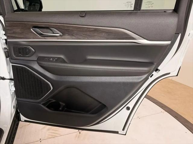 2025 Jeep Grand Cherokee L Limited 4x4