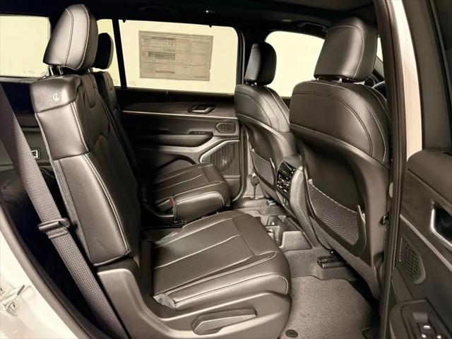 2025 Jeep Grand Cherokee L Limited 4x4