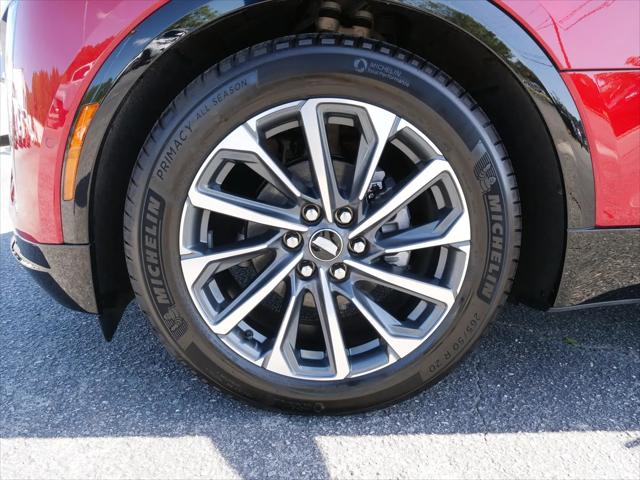 2024 Cadillac iQ Sport w/1SJ